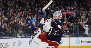 Latvijas hokeja rokstārs. Foto: Aaron Doster-USA TODAY Sports